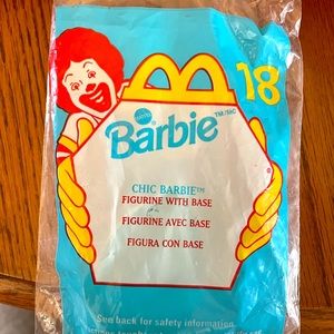 RARE FIND  McDonald’s Chic Barbie figure original base still in package